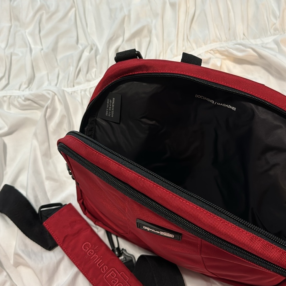Genius pack red travel electronics accessories back attach to plane pockets - Picture 2 of 6